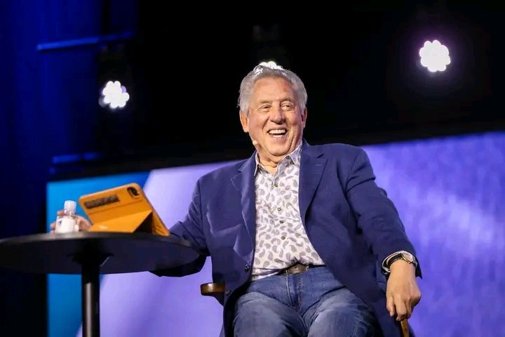 GoldenKisapile's tweet photo. "People Create Success in their lives by Focusing on Today "by John C.Maxwell https://t.co/y3R3p6U4pl