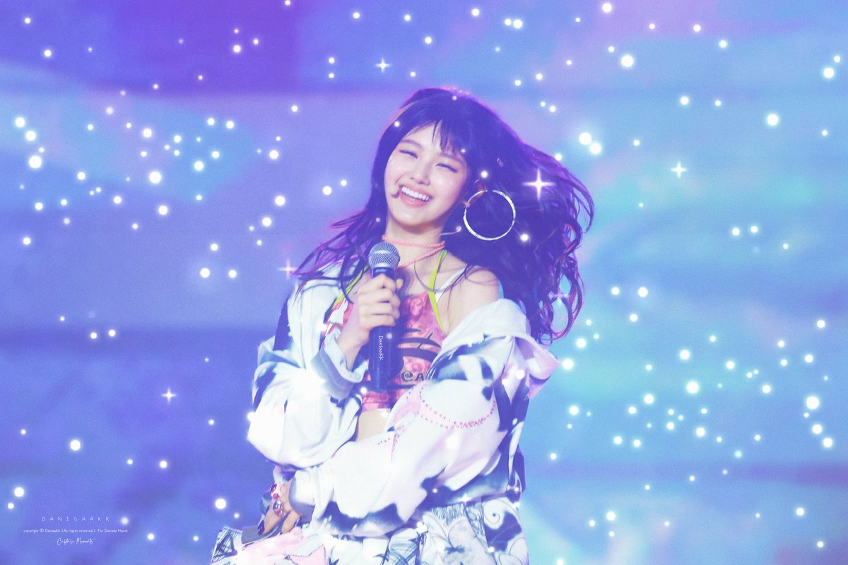 🌌…