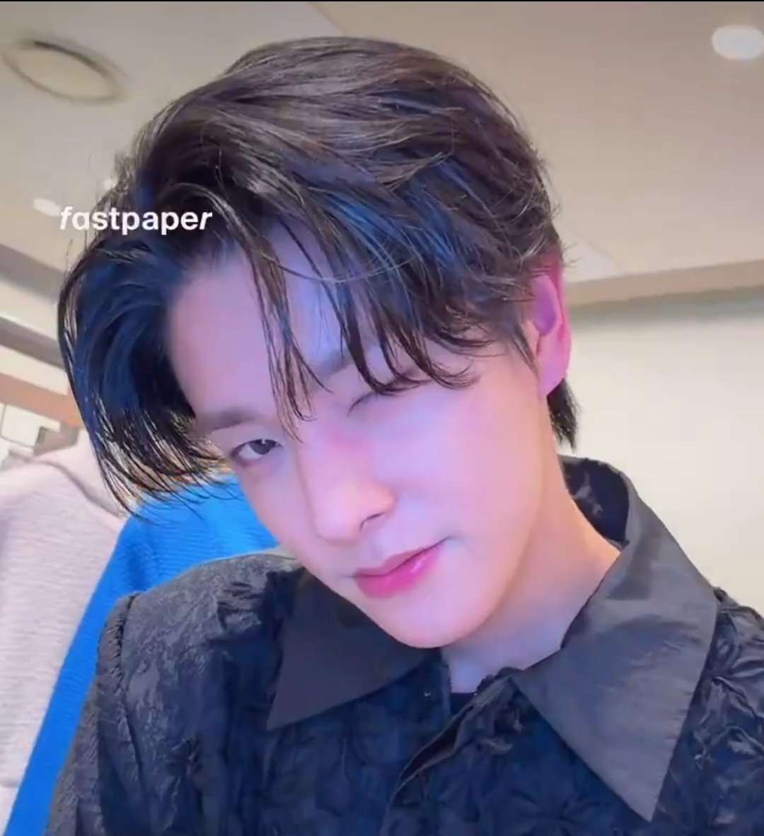 jaketeamid's tweet photo. This is literally one of Jake's habits❤️

#JAKEHOONxADERERROR #JAKE #SUNGHOON @ENHYPEN_members @ENHYPEN https://t.co/sy86cRBnYc