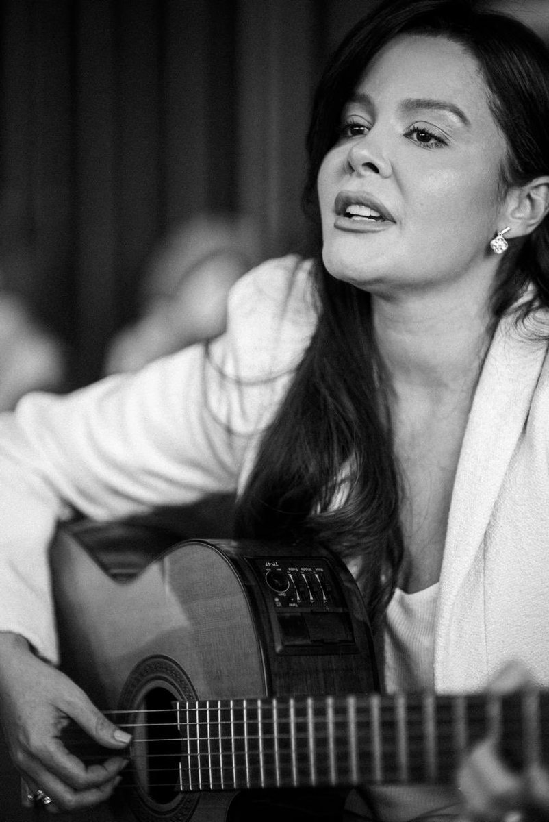 Maraisa's tweet photo. 📍Na House Estúdio🎵🎶 https://t.co/URqyMtM6aX