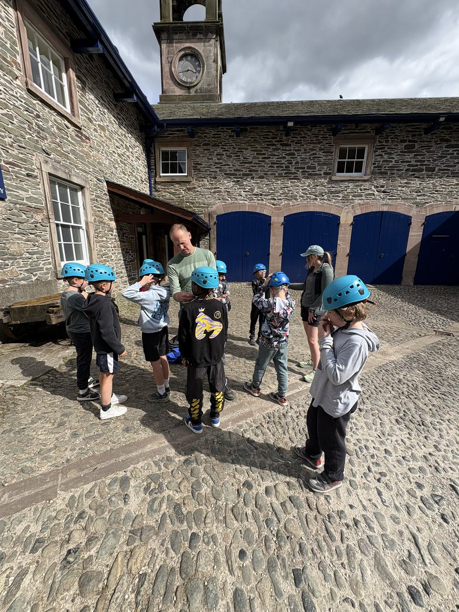 Group 1 have just finished archery are now off to the low ropes! <a href="/BSPDJnrBoys/">Junior Boys @BoltonSch Primary Division</a>