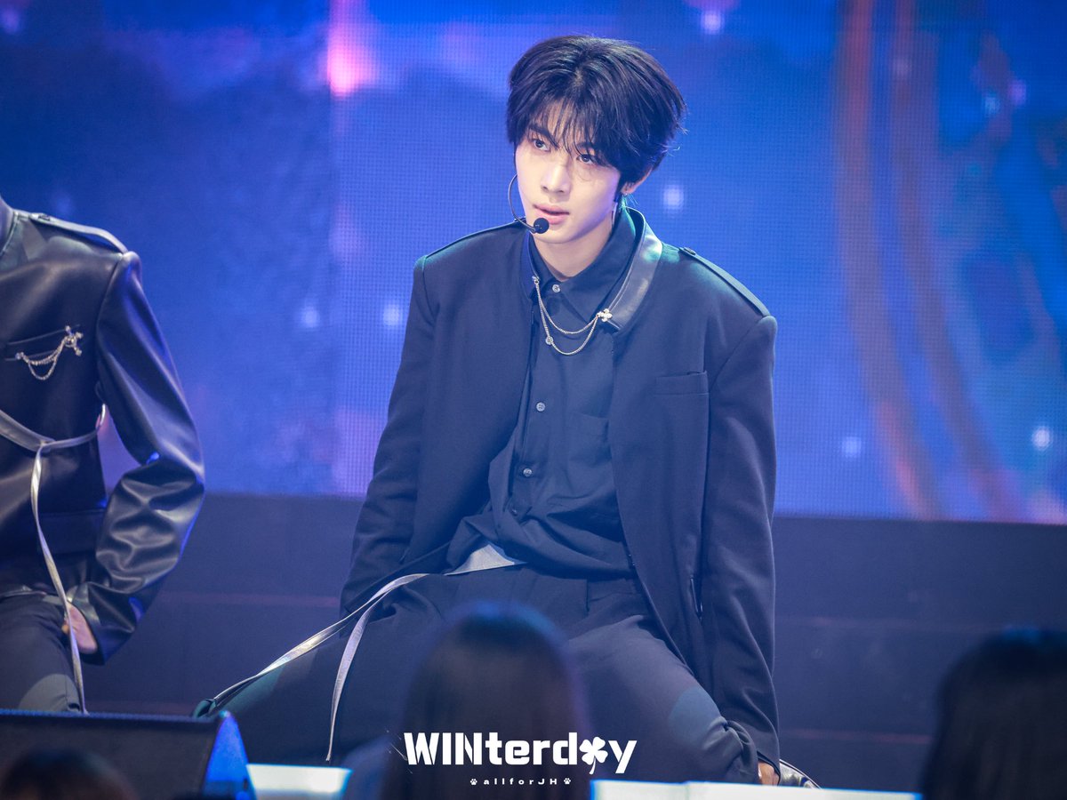 WIN_terday's tweet image. 20250504
꿈을 꿰뚫는 순간(飛必沖天)

섹시boy

#PARKJUNHWAN #박준환 
#Debuts_Plan #NewKids #뉴키즈 #IDID