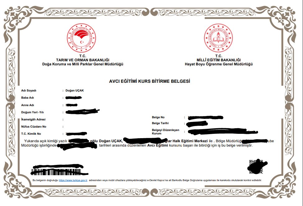 Avcılık belgesi için kurs soran arkadaşlar, özel kurslara dünyanın parasını ödemenize gerek yok. 

15-20 kişi bir araya gelip Halk Eğitim'den kurs açılması talebinde bulunarak ya da hali hazırda açık olan kurslara kayıt yaptırarak çok daha az bir ücretle Avcı Eğitimi Kursu alıp