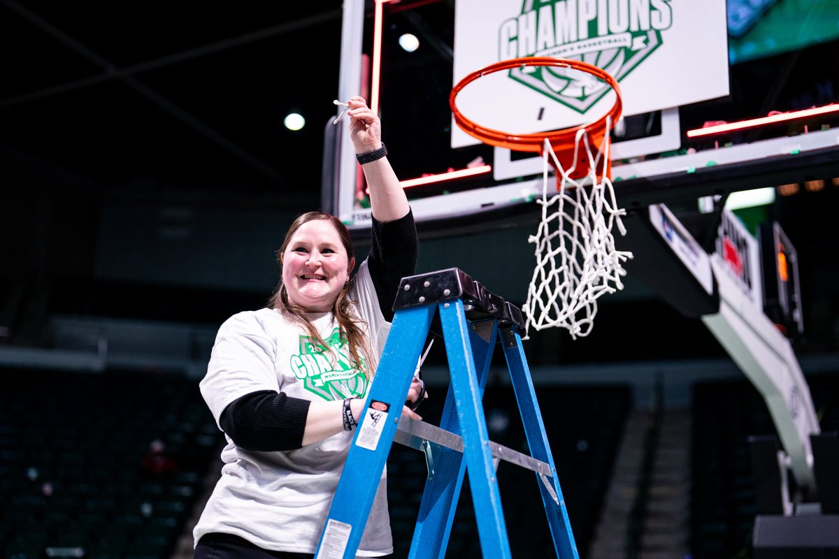 UNT Women's Basketball (@meangreenwbb) on Twitter photo Happy birthday to the best in the business, <a href="/nhergert/">Nicole Hergert</a> 🎉🎂 
#GMG🦅 Happy birthday to the best in the business, <a href="/nhergert/">Nicole Hergert</a> 🎉🎂 
#GMG🦅
