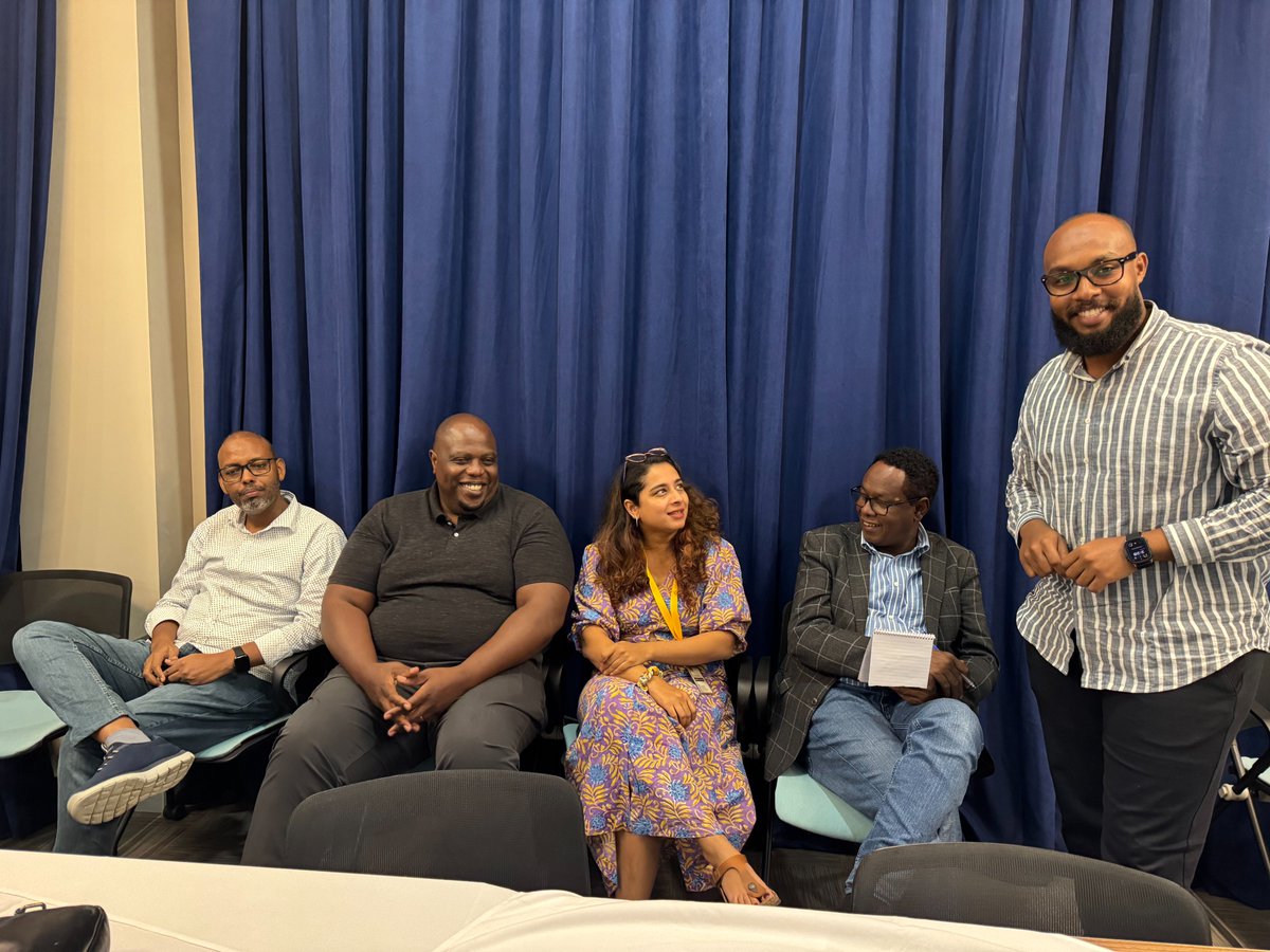 PREMIS_2's tweet photo. @UKinSomalia The meeting also featured a group reflection session, which shared insights and experiences from the teamโs journey. 5/5
#PREMIS2 #Governance #Customs #CDEL #PublicFinance #Somalia #Sustainability #Teamwork #Reform https://t.co/KLC7k8JUYI