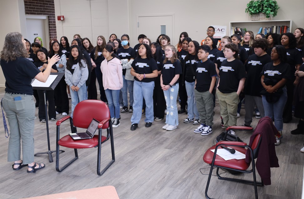 The <a href="/Whittle_Springs/">Whittle Springs MS</a> Middle School choir did a great job singing for residents and staff yesterday at Northgate Terrace!