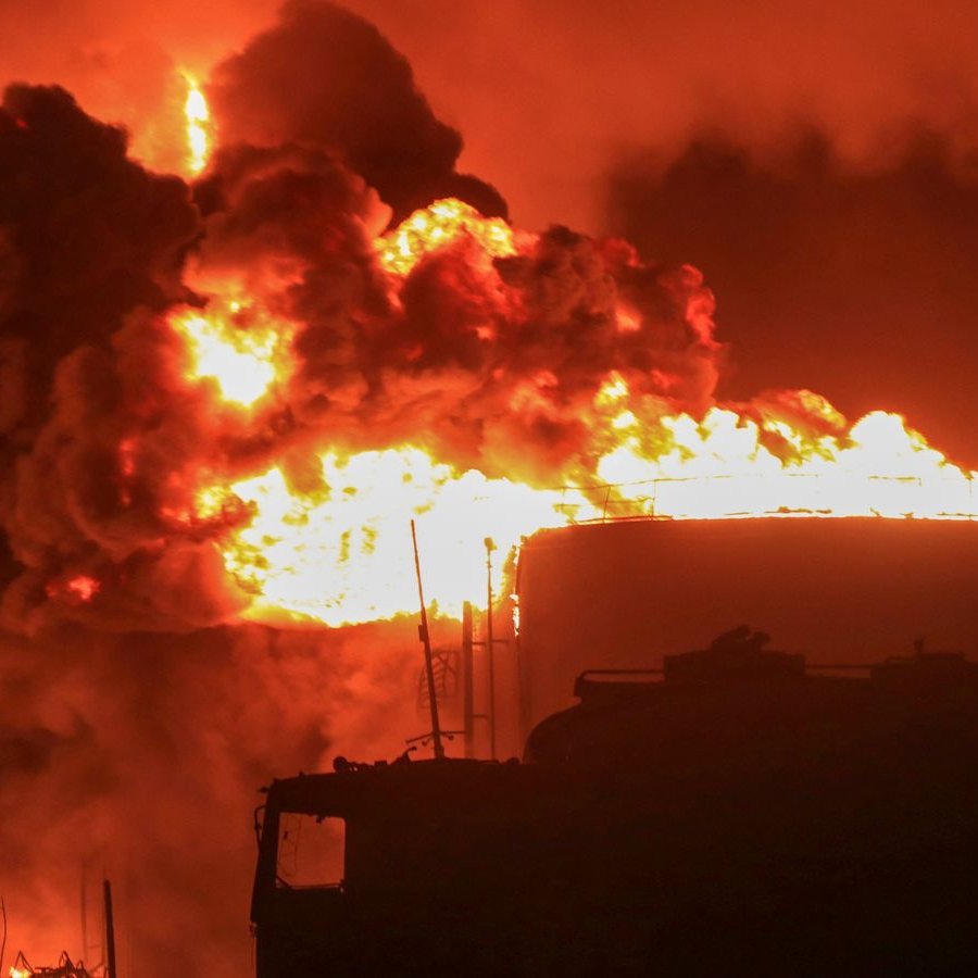 There are reports that Israel destroyed the main Yemenite airport and seaport in response to the Houthi missile shot at it the other day. This is well and nice, but the Houthis are small potatoes. Israel and the world will not know peace until big boss Iran is destroyed!