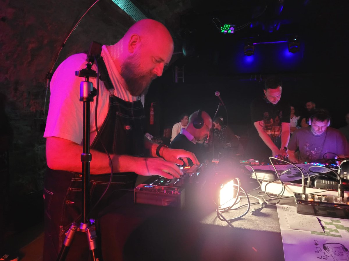 59 Perlen 🎛️ Live Act & Music Producer tweet media