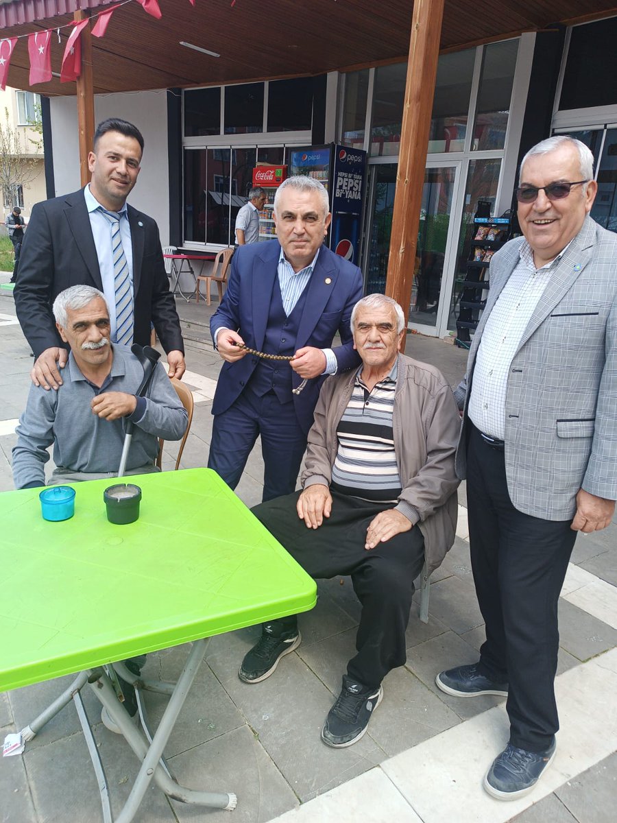 "Anlat Hemşehrim Biz Geldik" programımız kapsamında Göksun'lu hemşehrilerimize Genel Başkanımız sn. <a href="/MDervisogluTR/">Müsavat Dervişoğlu</a>'nun selamlarını ileterek onları dinledik. Bizleri Bağrına basan Göksun'lulara ve Teşkilatımıza çok teşekkür ederim.
<a href="/iyiparti/">İYİ Parti</a>
<a href="/HasanToktasTR/">Hasan Toktaş</a> <a href="/ridvanuz17/">Rıdvan UZ</a>