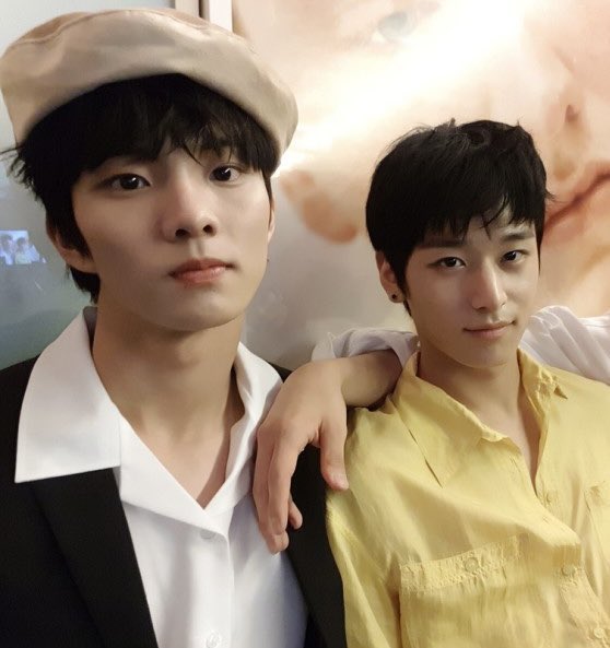 penampakan pacarku waktu masih ngekos di depok 😆