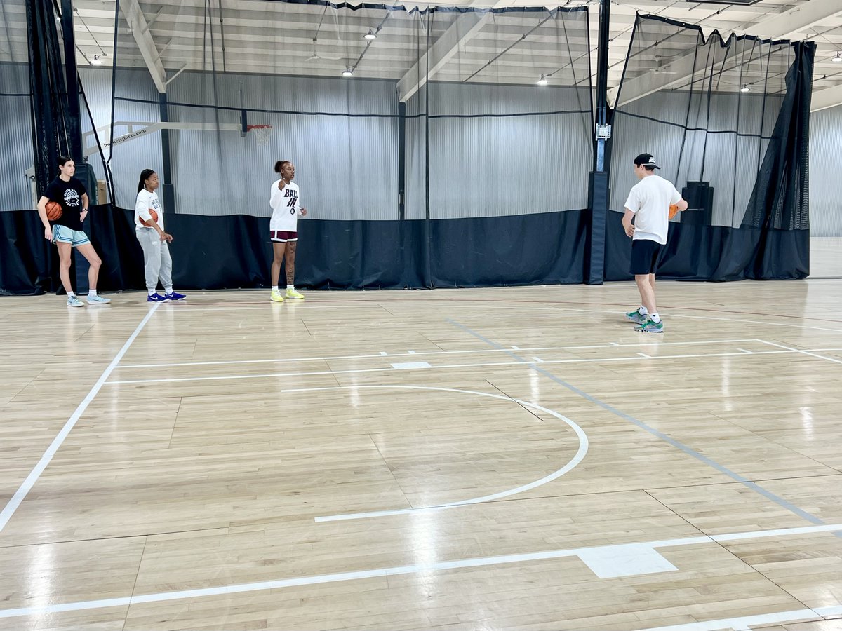 CoachBarnes1's tweet image. The most successful people aren’t the ones who are always motivated. They’re the ones who show up even when they don’t feel like it. Yes, talent matters.. but persistence and consistency are what separate good from great. The best keep going. They know every rep counts. #TMC🏁