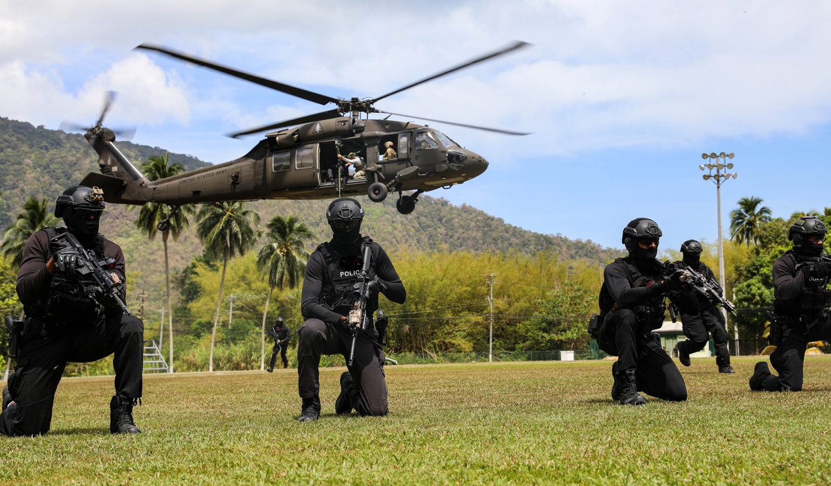 NHNG (@nhnationalguard) on Twitter photo Fast Ropers
30 New Hampshire & Puerto Rican Army National Guardsmen from Alpha Company, 1-169th Aviation Regiment are wrapping up two weeks of Caribbean-focused training as part of Tradewinds 2025. <a href="/Southcom/">U.S. Southern Command</a> Fast Ropers
30 New Hampshire & Puerto Rican Army National Guardsmen from Alpha Company, 1-169th Aviation Regiment are wrapping up two weeks of Caribbean-focused training as part of Tradewinds 2025. <a href="/Southcom/">U.S. Southern Command</a>