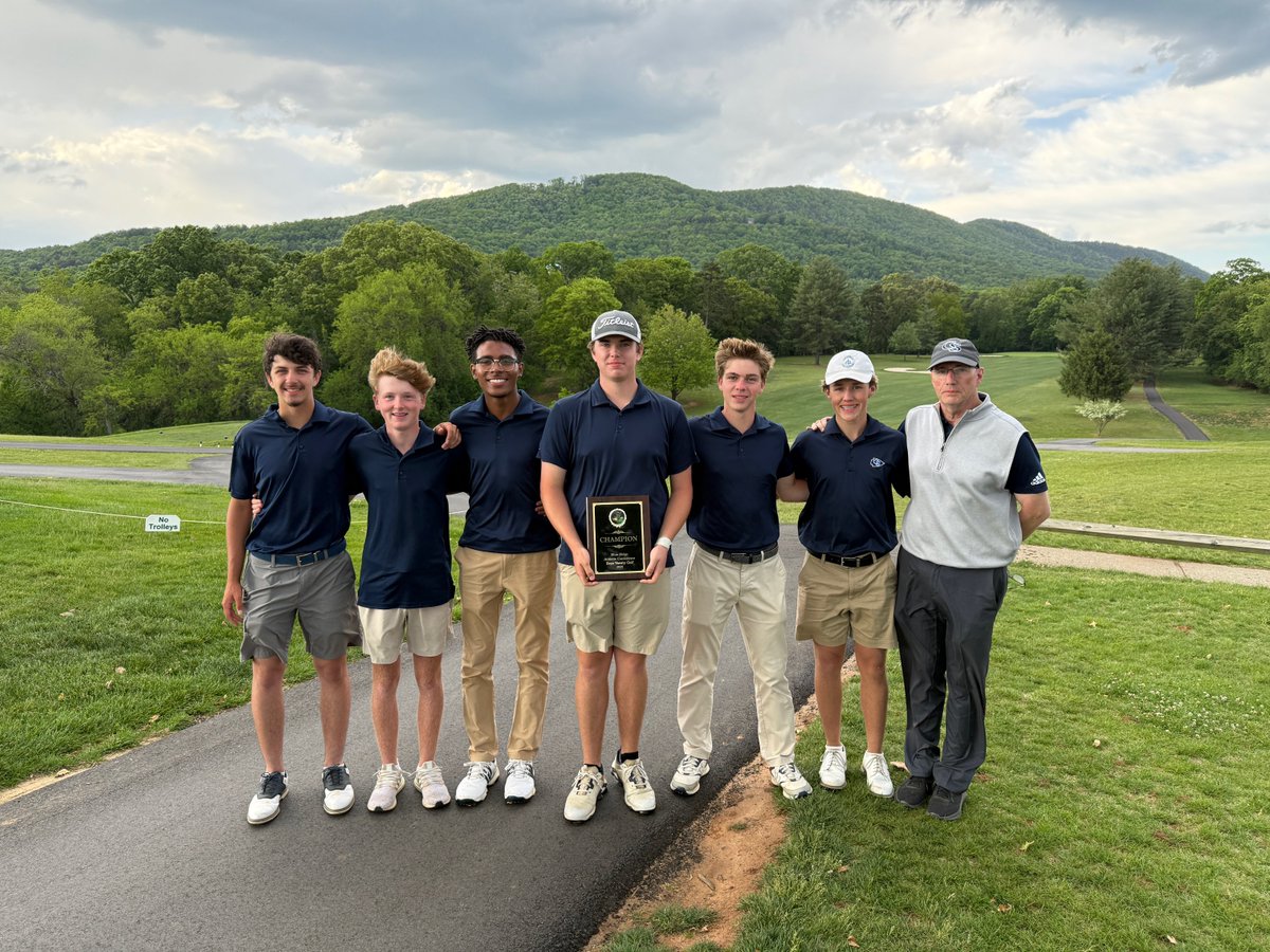 We are proud to introduce the 2025 Blue Ridge Athletic Conference Boys' Varsity Golf Tournament Champions — our Carlisle Chiefs! ⛳ Way to go, boys!  

Scores: 
Logan – 75 
Connor – 76 
Addison – 76 
Jordan – 77 
Brady – 90 
Camden – 90 

GO CHIEFS! 

#gochiefs