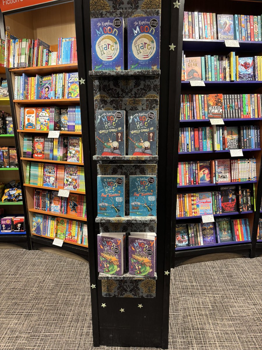 Well, this made my day! <a href="/WaterstonesKids/">Waterstones Kids</a> <a href="/CatherinePelle8/">Catherine Pellegrino</a>