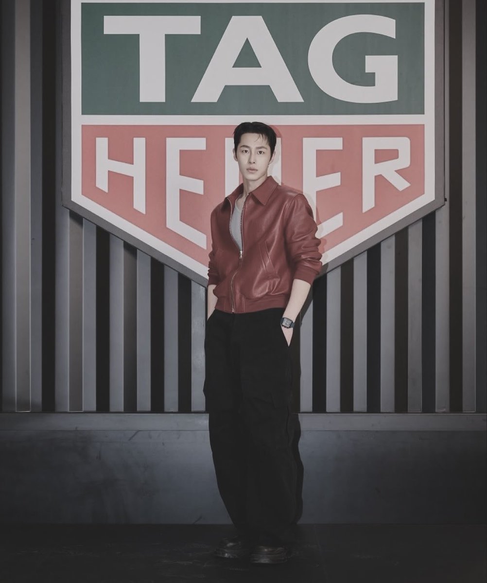 Jayewook's tweet image. Pulled up, said nothing, just let the fit speak. With Tag Heuer, and yeah felt solid. No need to overdo it when the energy’s already there.