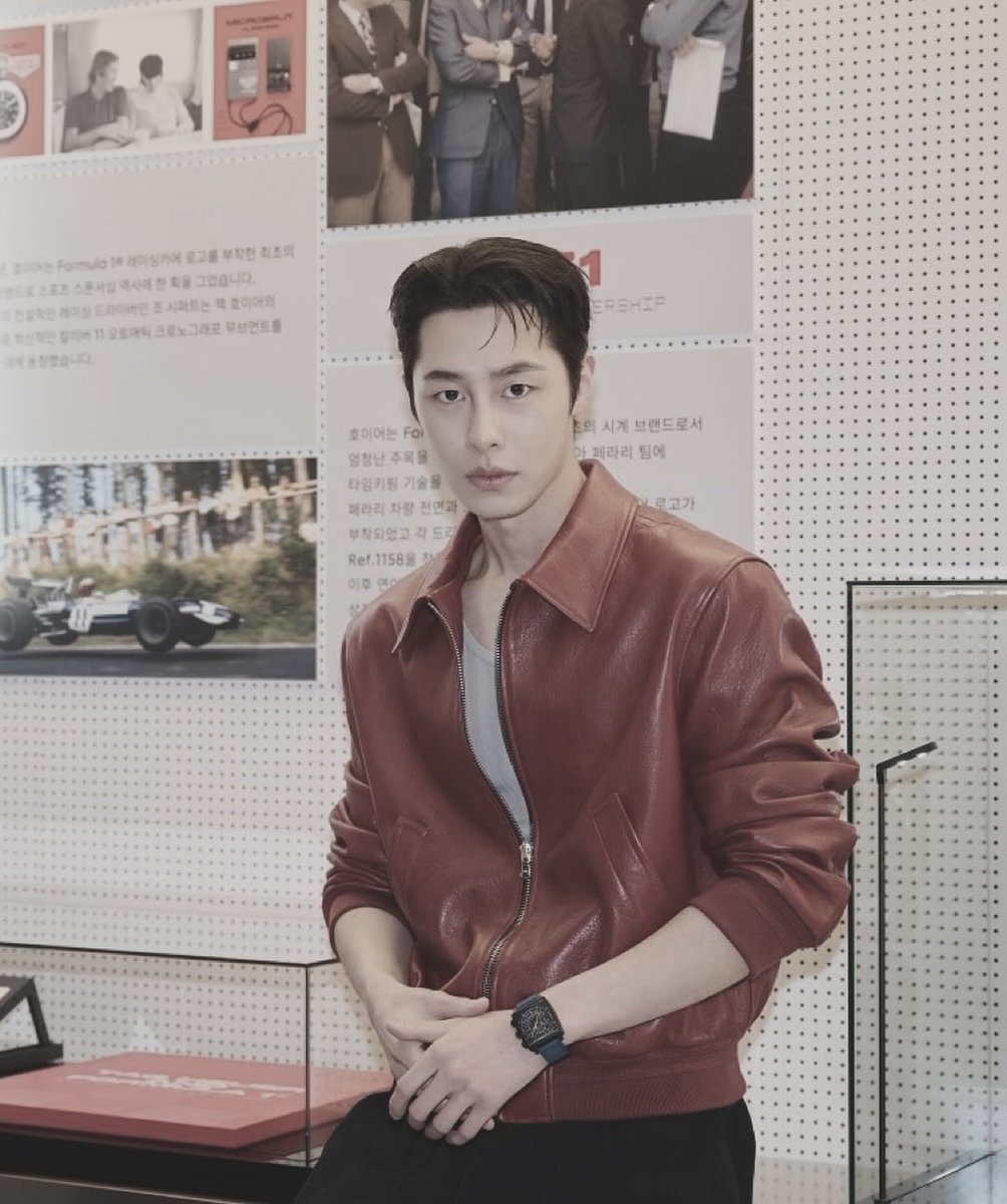 Jayewook's tweet image. Went with red, but not tryna be loud.