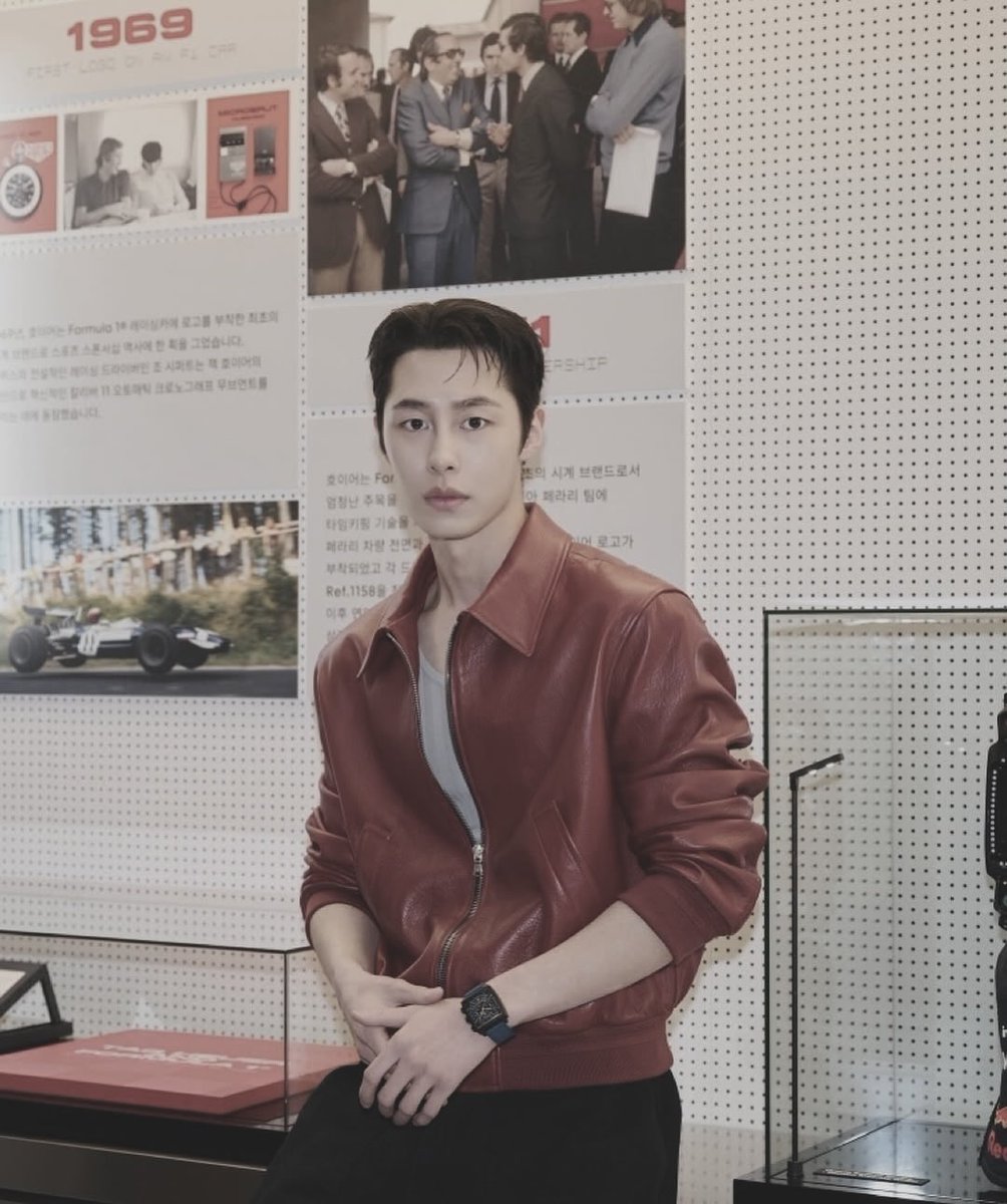 Jayewook's tweet image. Went with red, but not tryna be loud.