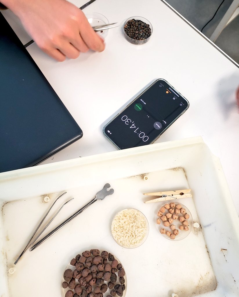 Sur les traces de Darwin aujourd'hui au labo de #SVT