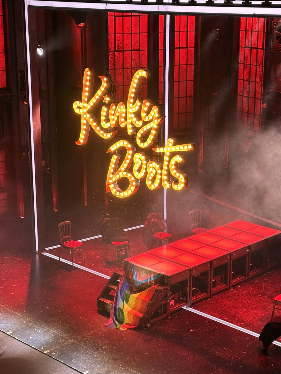 Kinky Boots (@kinkyboots_uk) on Twitter photo Newcastle! Lace up those #KinkyBoots and join us TONIGHT ๐
For the first of our shows here this week! Join us till Saturday!
๐ธ <a href="/Curtain_CallRev/">๐ญCurtain Call Reviews๐ญ</a> Newcastle! Lace up those #KinkyBoots and join us TONIGHT ๐
For the first of our shows here this week! Join us till Saturday!
๐ธ <a href="/Curtain_CallRev/">๐ญCurtain Call Reviews๐ญ</a>