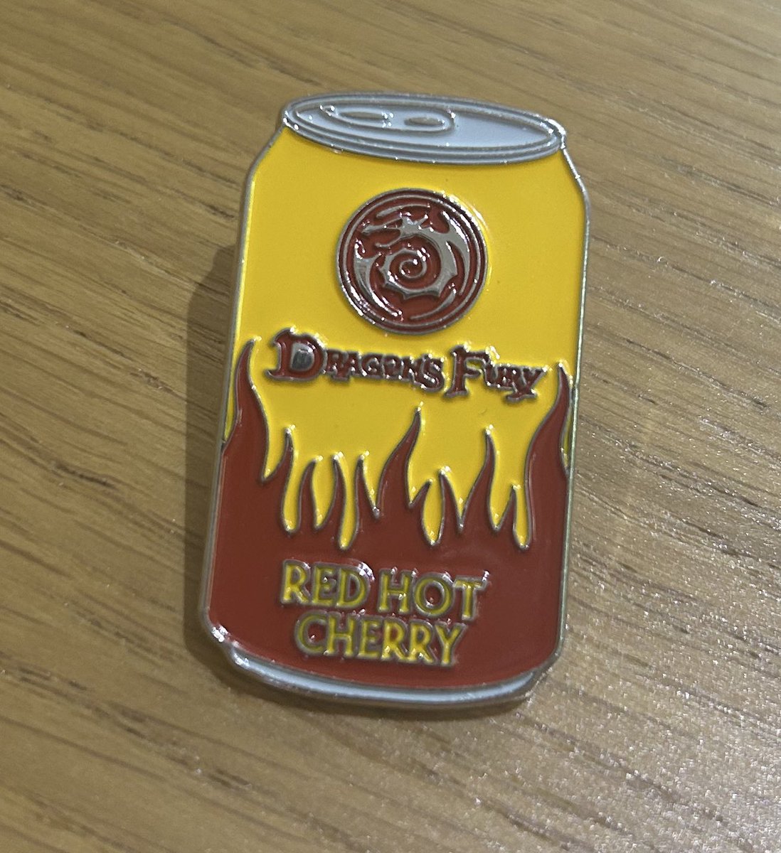 DaniS65685's tweet image. Is anyone looking for a dragon’s Fury pin? We’ve got two now 🙈😂 Happy to swap at Paultons Superfan Day or Post ☺️ #MerlinMysteryPin #PinSwap