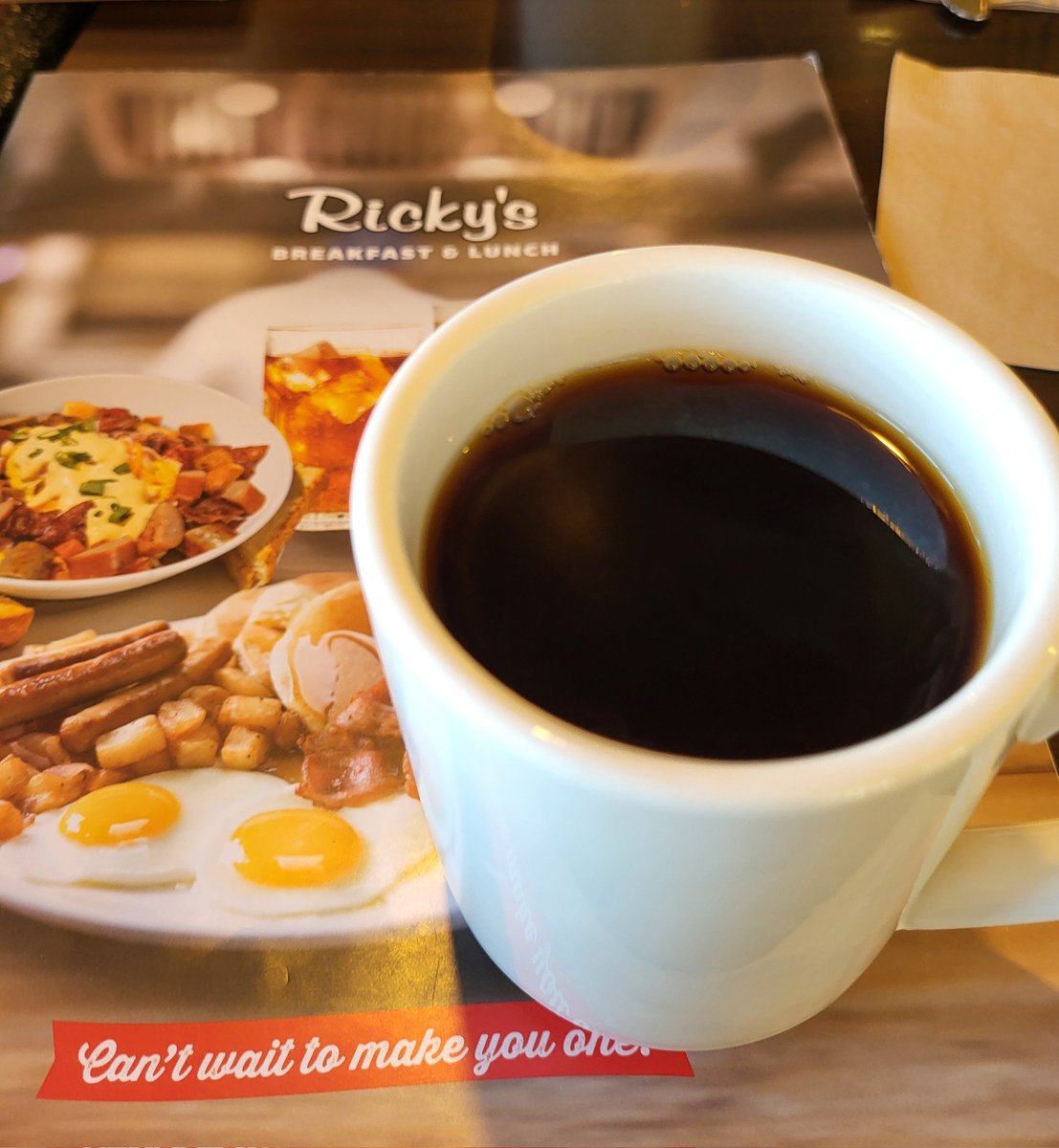 80radrider's tweet image. Birthday Breakfast Club
#birthdaysbirthdays
#1good
#thingtoday
#breakfastwithhukkusan