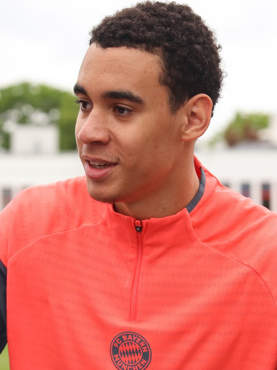 250506 📸 FC Bayern public training

Jamal Musiala HQ