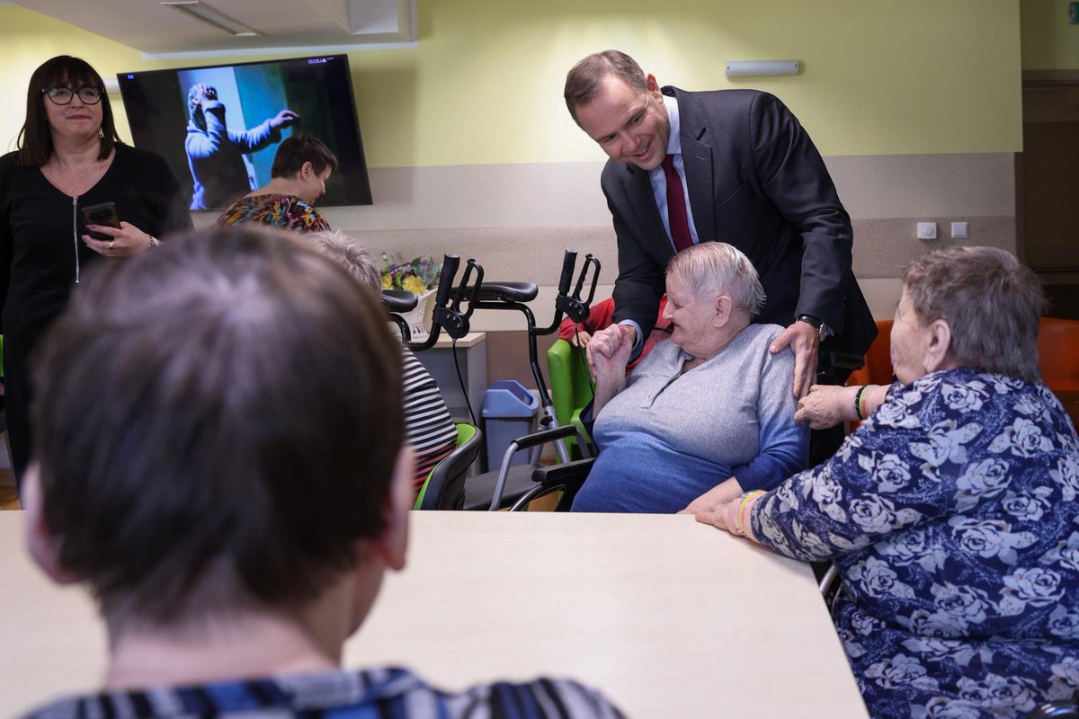 GqRrzu0WMAAuoy3?format=jpg&name=medium