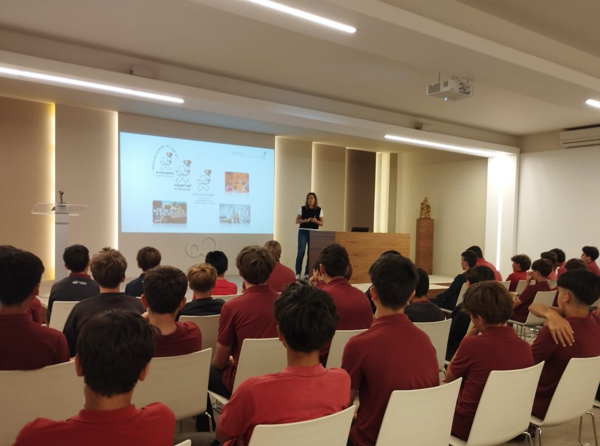 aspercamp's tweet photo. Aquesta setmana hem fet xerrades als alumnes d’ESO dels col·legis Aura i Turó per presentar el projecte Aspercamp i trencar estereotips sobre l’Asperger/TEA. Gràcies per l’acollida i l’interès! Donar veu també és transformar!

#Asperger #TEA #FASCAT #CONFAE #Aspercamp #Xerrades https://t.co/viI85wiS0S