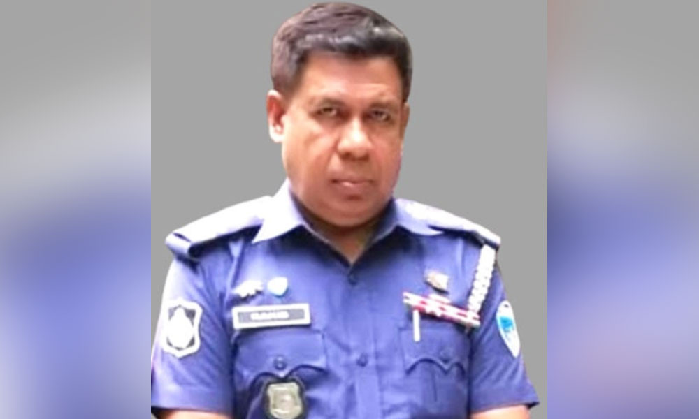 চাঁদপুরে পুলিশ কর্মকর্তার বাসা থেকে পিস্তল ও গুলি চুরি