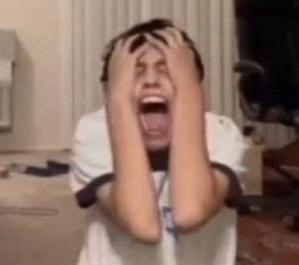 breluiz_'s tweet image. odeio qnd faço frango e ele fica com gosto de galinha morta