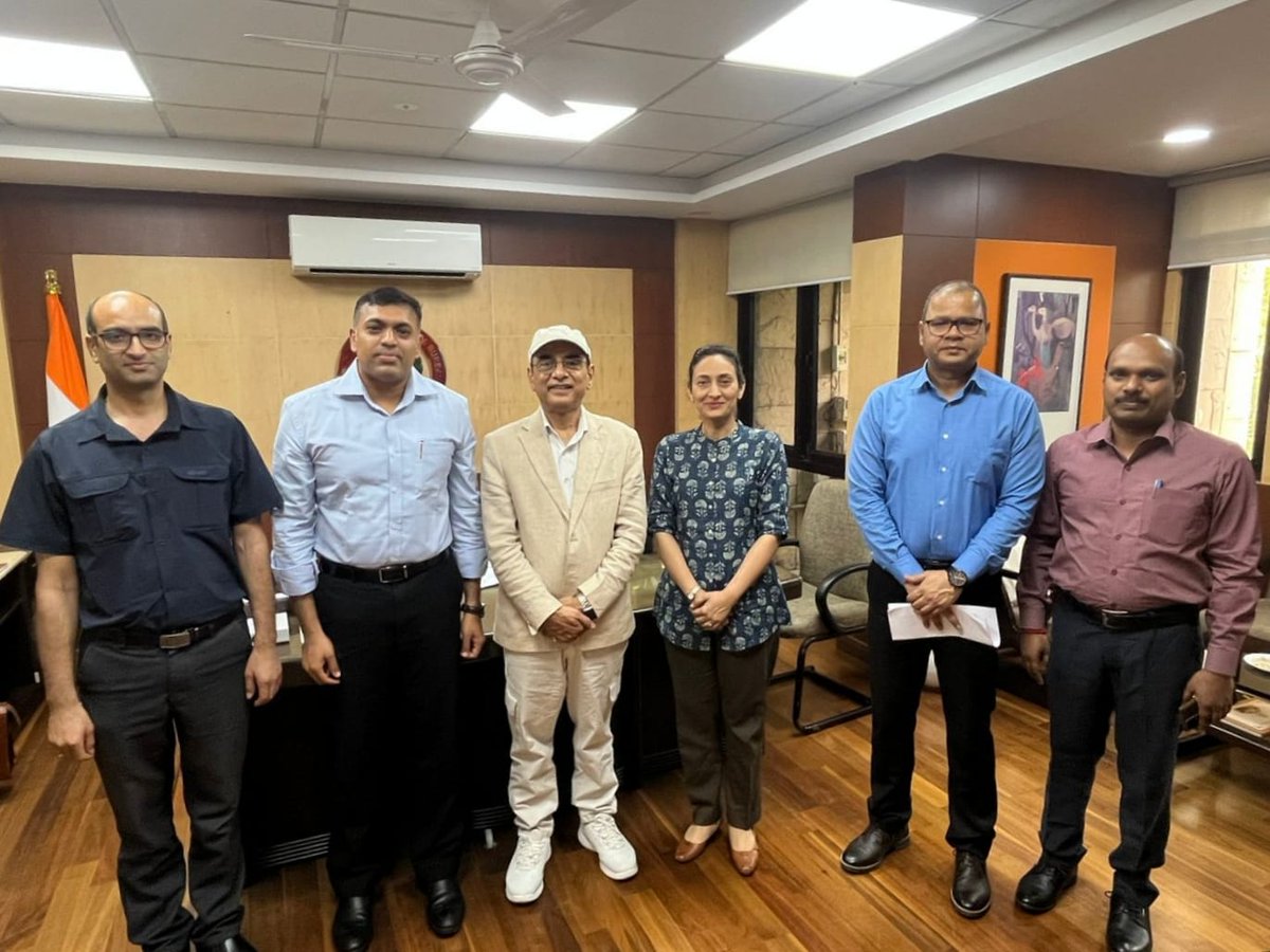SAWENsec's tweet image. SAWEN Secretary General visited the Wildlife Crime Control Bureau (WCCB) Headquarters and the Global Tiger Forum (GTF) Office in New Delhi, India today. During the visit, they discussed enhancing collaboration to combat wildlife crime more effectively in the South Asian region.
