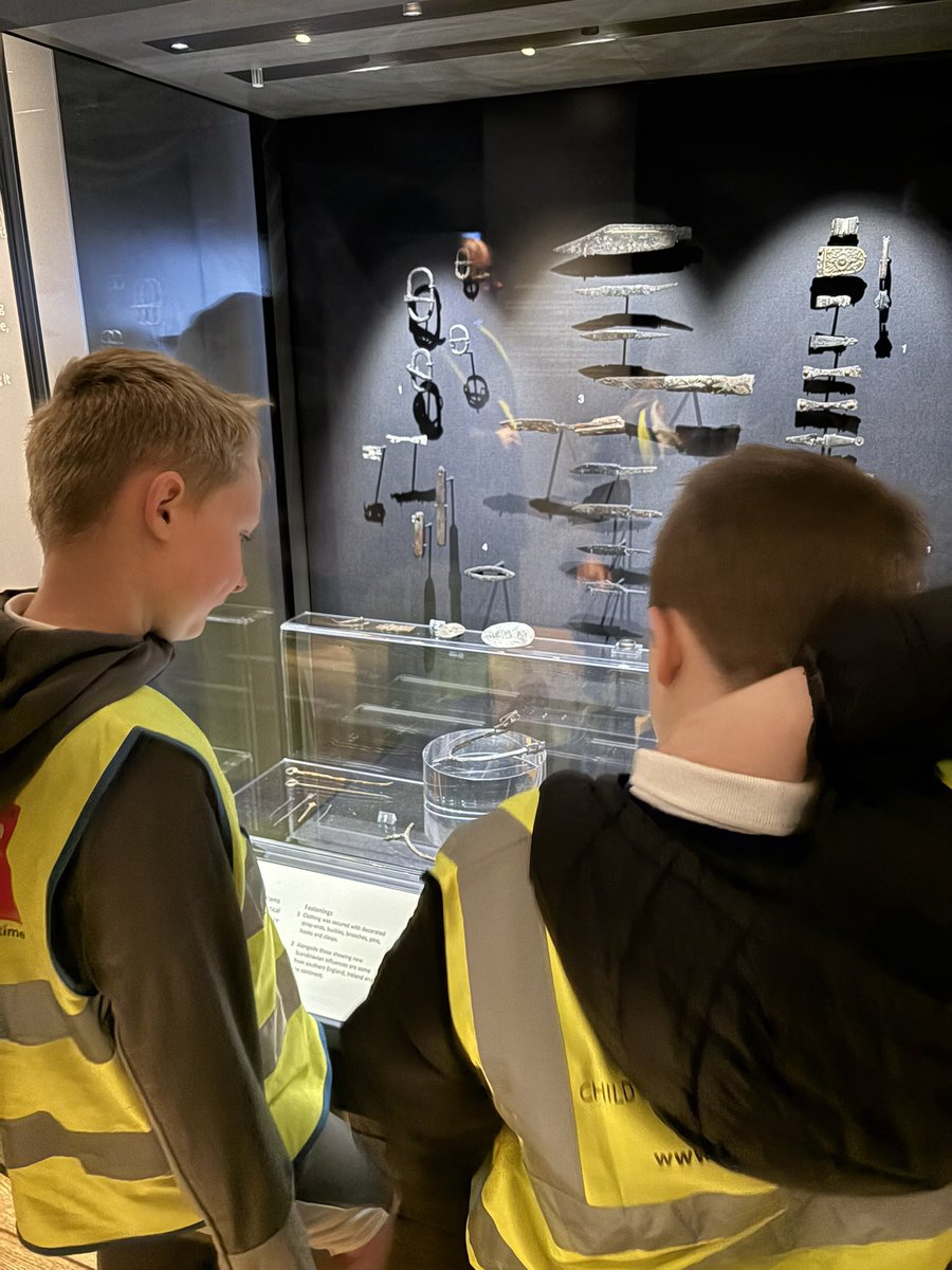 Tang Hall Owls tweet media