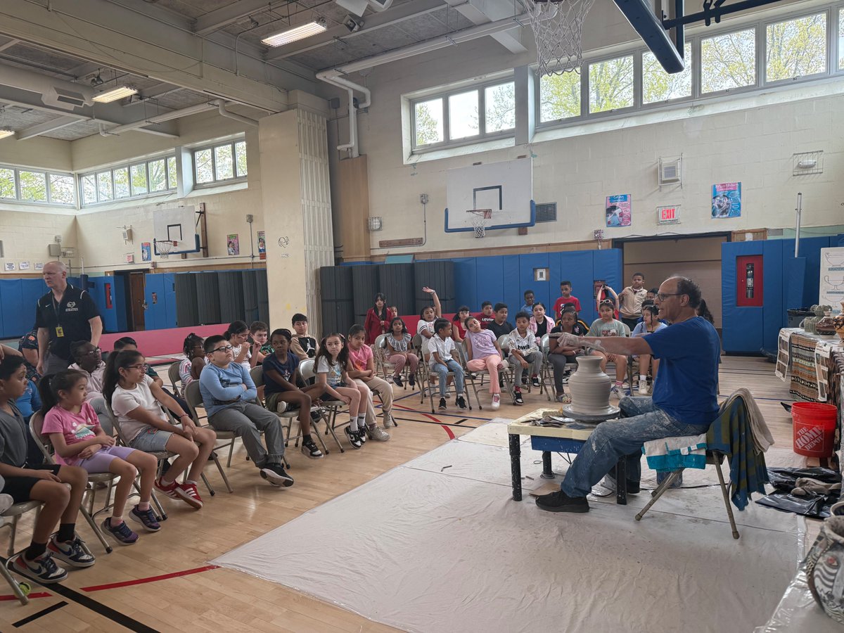 FpcaWest's tweet photo. Exciting hands-on learning at Cornwell Elementary! Our 3rd graders enjoyed a Multicultural Potters Wheel workshop with Mr. Cliff Mendelson in our "Day in Clay" program. Students observed pottery techniques and learned about clay's cultural significance across the world. #WHeARTS https://t.co/5wkvfK5eW2