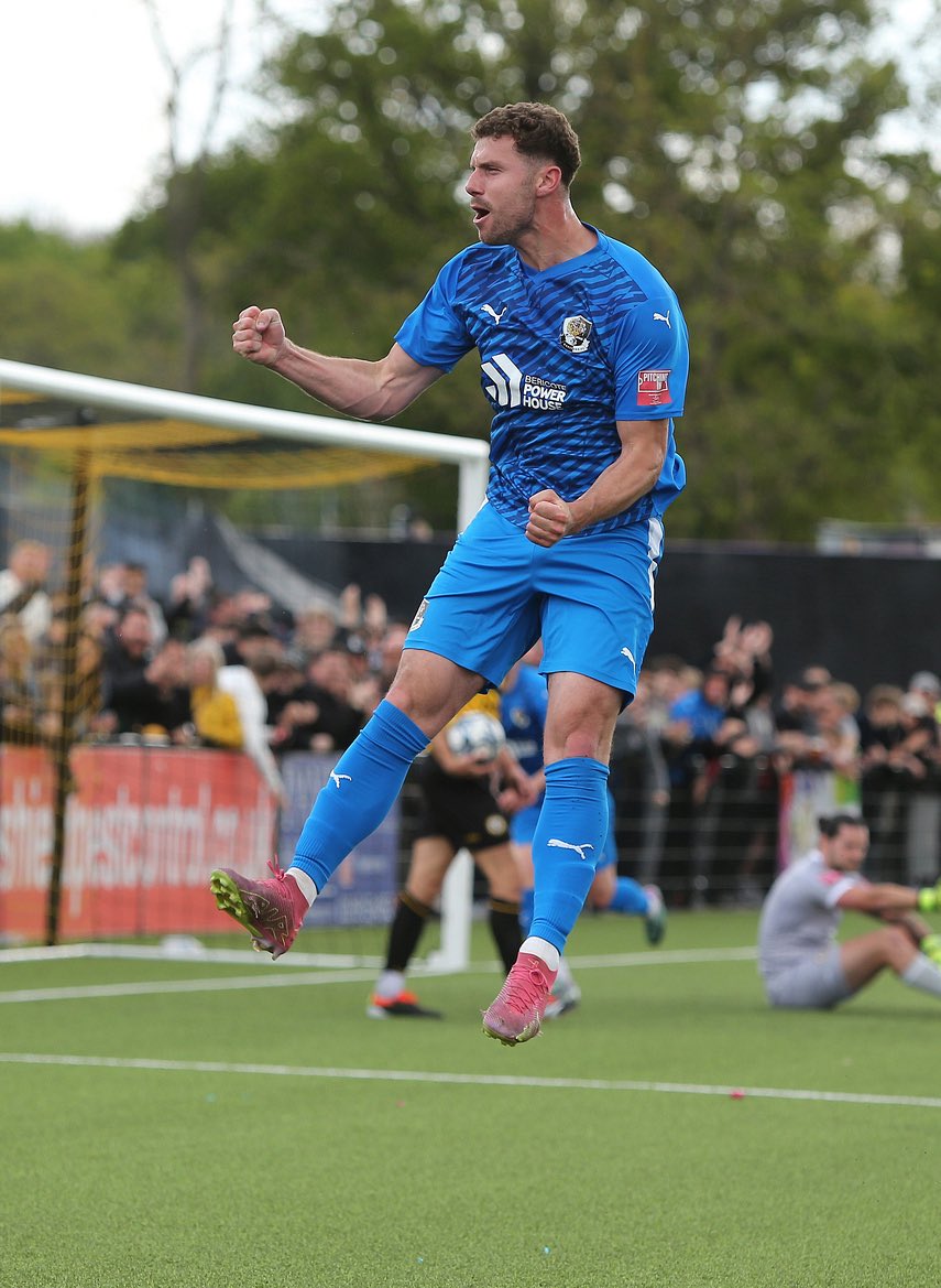 callum jones tweet media