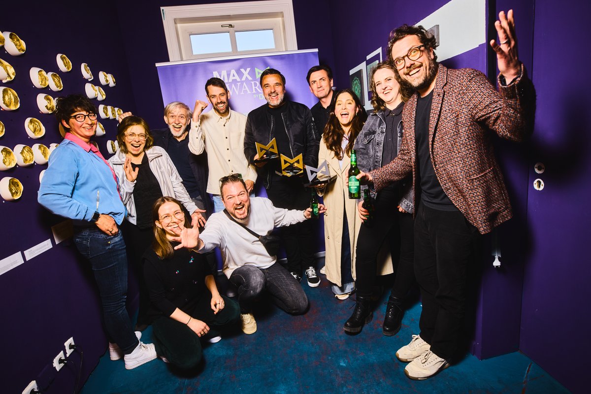 Hinz&amp;Pay macht den MAX.

🥇 Best of Show. 2 × Gold. 1 × Silber. 
Und: <a href="/KNSK_official/">KNSK</a> ist MAX Agentur des Jahres! 🎉
Das hat uns maximal gefreut. 🔥 
Wir sehen uns auf der Straße! ❤️

#MAXAward #HinzUndKunzt #HinzAndPay #CreativityForGood #KNSK