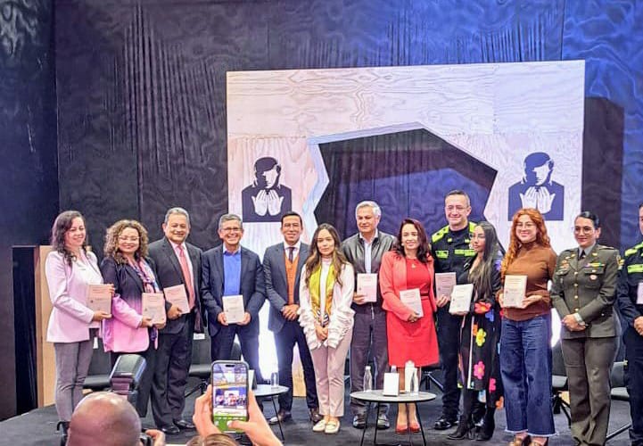 Presentación editorial del libro Criminología táctica: seguridad y policiamiento basado en evidencia. Tirant lo blanch. 
🗓️ Mayo 5 de 2025
📍 Auditorio Pabellón Colombia  Corferias  Bogotá. 
Pueden encontrar el libro en el Pabellón 3 nivel 1 Stand 502 Editorial <a href="/TirantColombia/">Tirant Colombia</a>