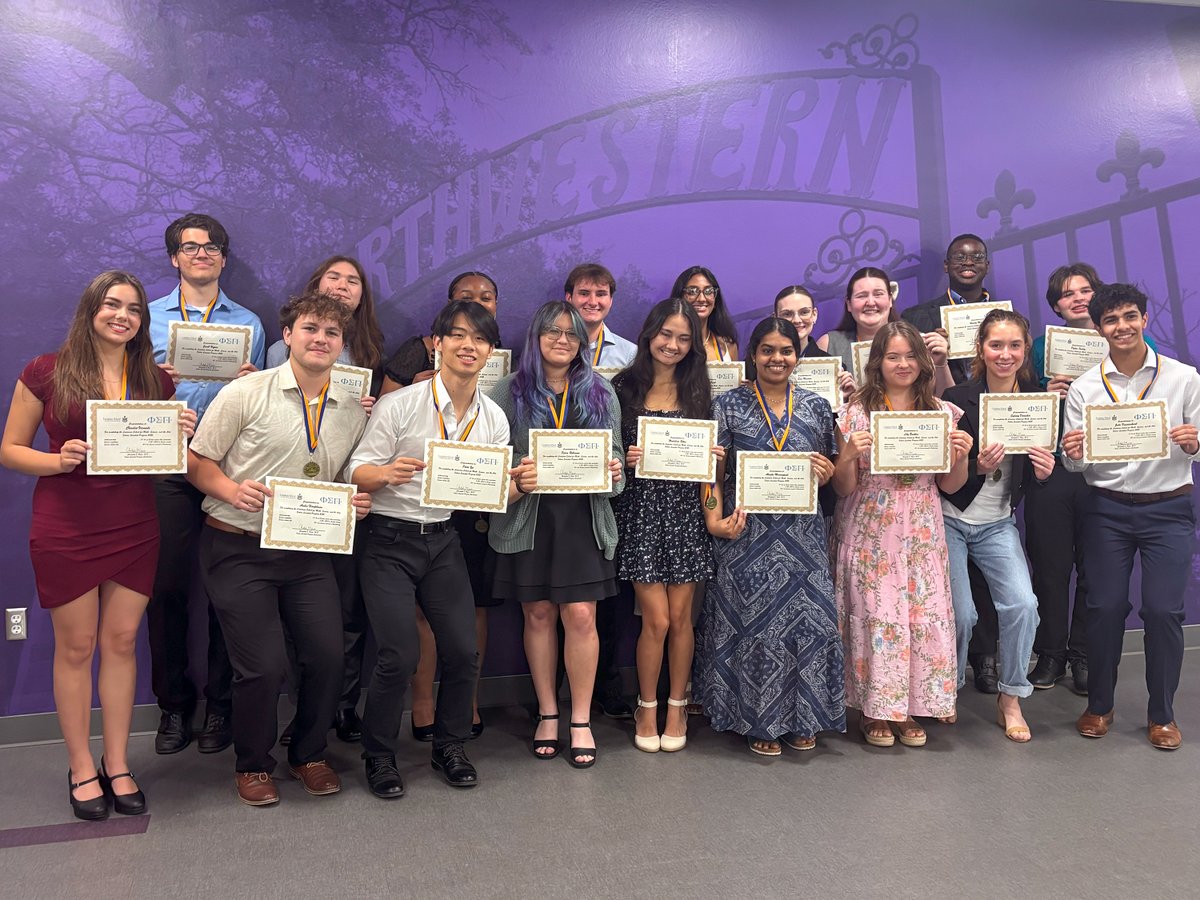 LSMSA's tweet image. LSMSA held its 19th Future #Scientist Program Banquet on Saturday, May 3. ⚗️ This event "recognizes our graduating seniors for a job well done and inducts new members," said Dr. Chris Hynes. More on the sciences at LSMSA: ow.ly/q5JA50VNSWH