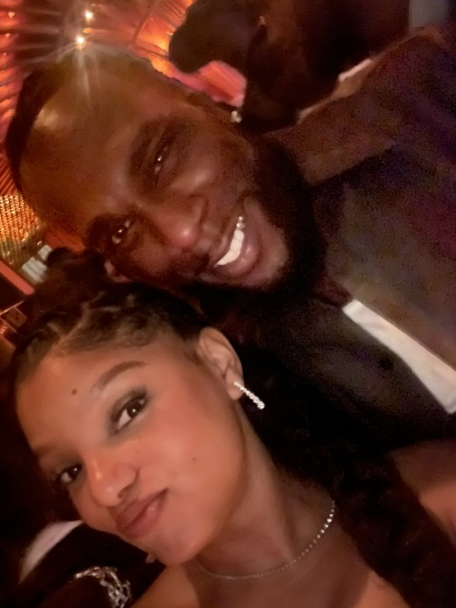 🎶yea yea ye yeuhhh yea yea uh huh