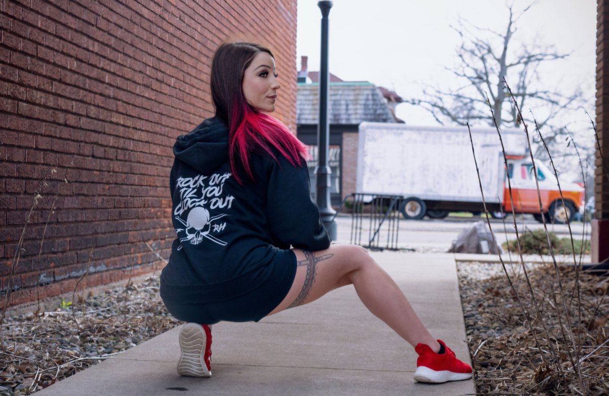 CallieJaneModel's tweet image. livefastrockhard.com ☠️🤘🏃‍♀️

📸 Tony Teresi