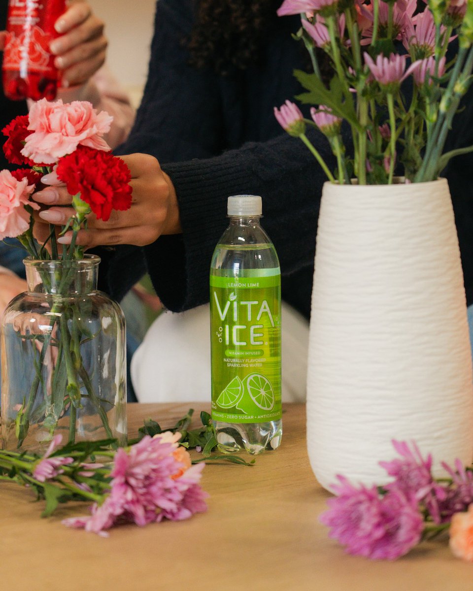 Savoring every minute of spring with Lemon Lime Vita Ice 💐✨