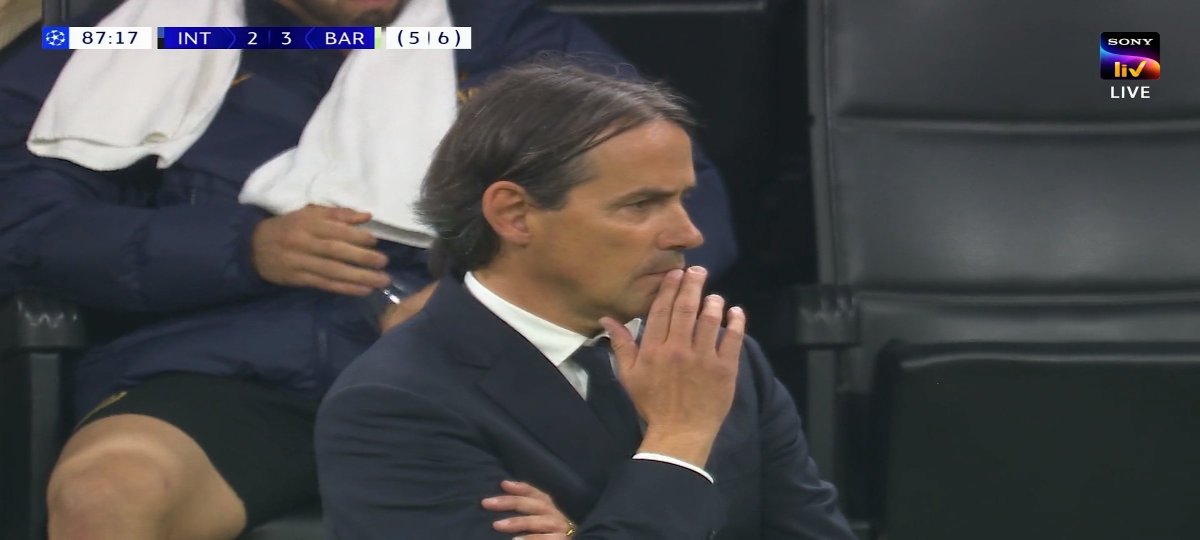 MariaWAshton1's tweet photo. Barcelona vs Inter 
3-2⚽⚽⚽
https://t.co/9LOvFwusDi
#Barcelona 
#InterMilan https://t.co/Mti6ZM8ZcW