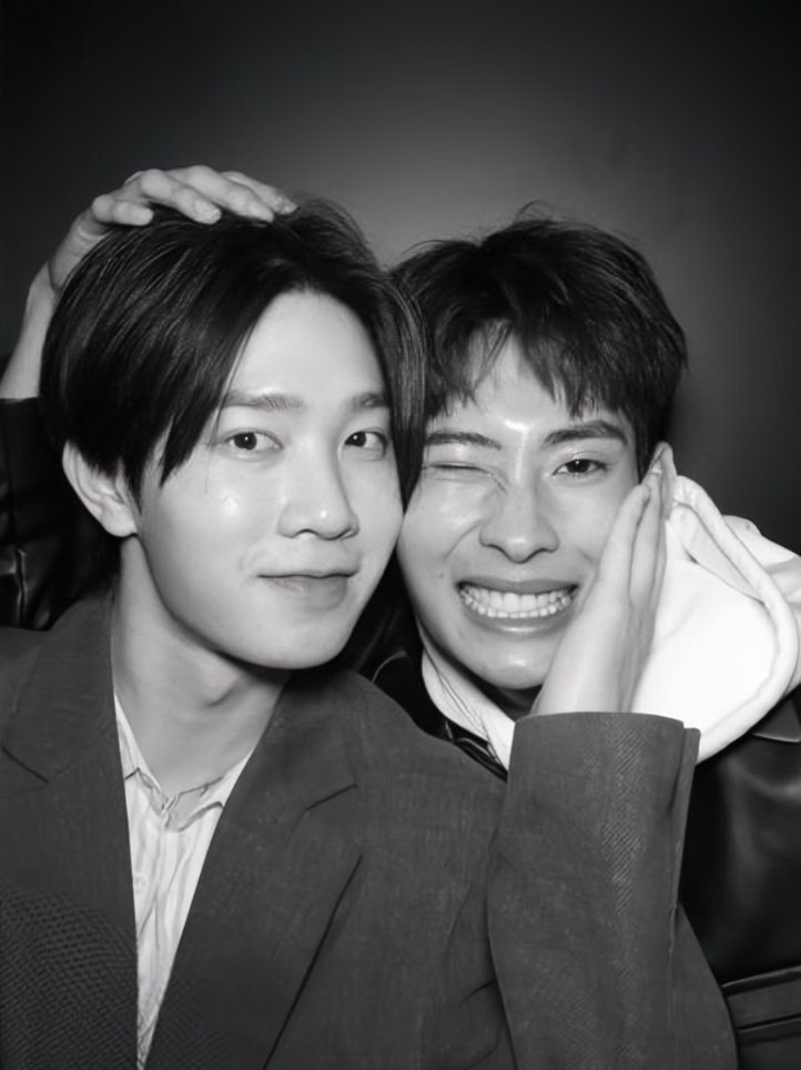 for_tty's tweet photo. to my dearest tty, I love you past the edges of the universe, where even the stars grow silent. here's for 4 years and always with you both 🤍 

#เต้อยิมสี่ปีแล้วจ้า #TutorYim
#TutorKrp #Mynameis_yim https://t.co/dxwbX8QVuI
