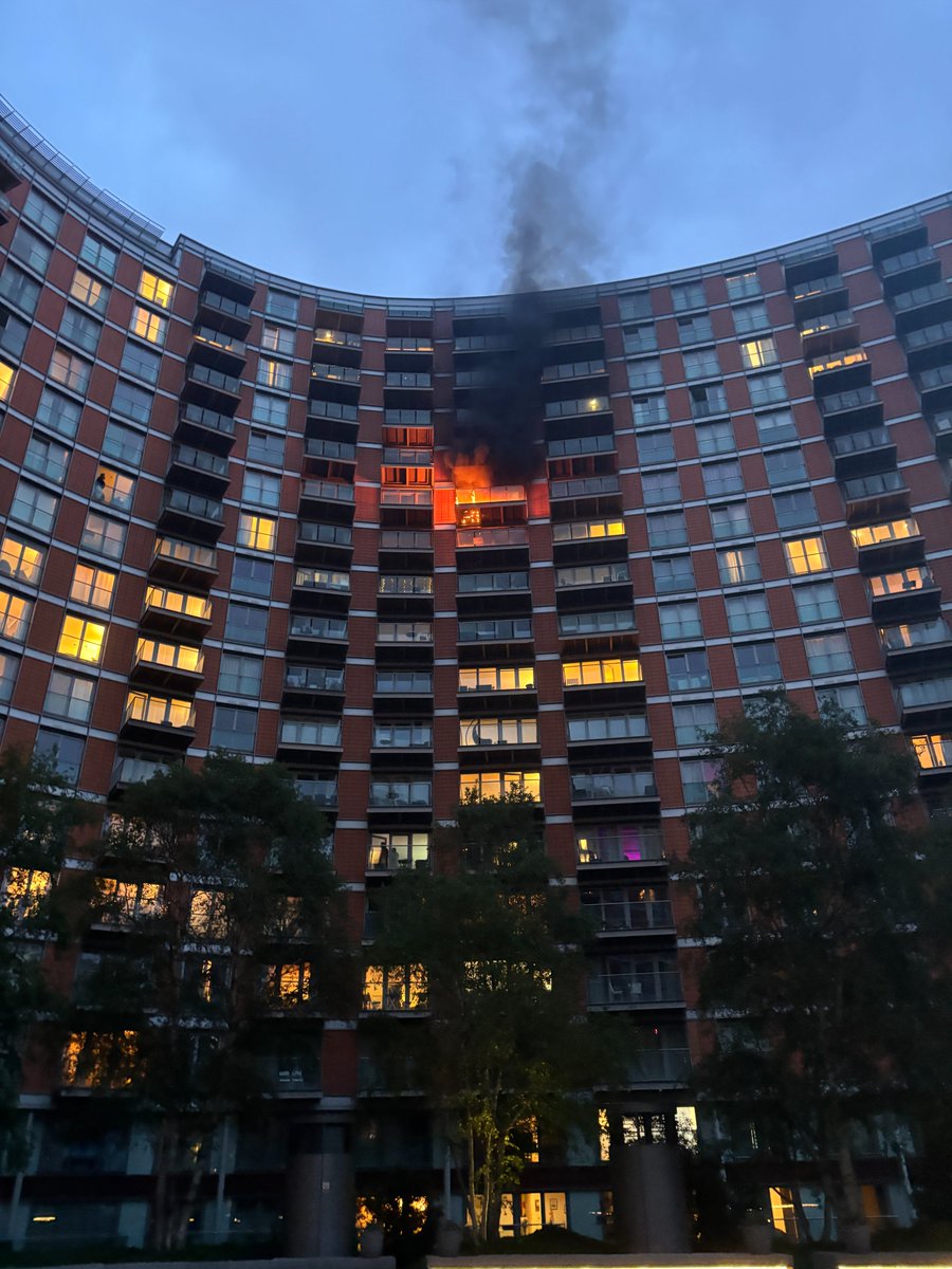 I need an album "Fires in New Providence Wharf" at this point.

Ps: can't we just ban any sort of smoking inside and outside blocks of flats?