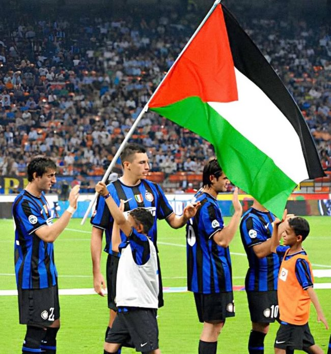 PHOTO | "Free Palestine"

(Inter Milan, Oldschool)