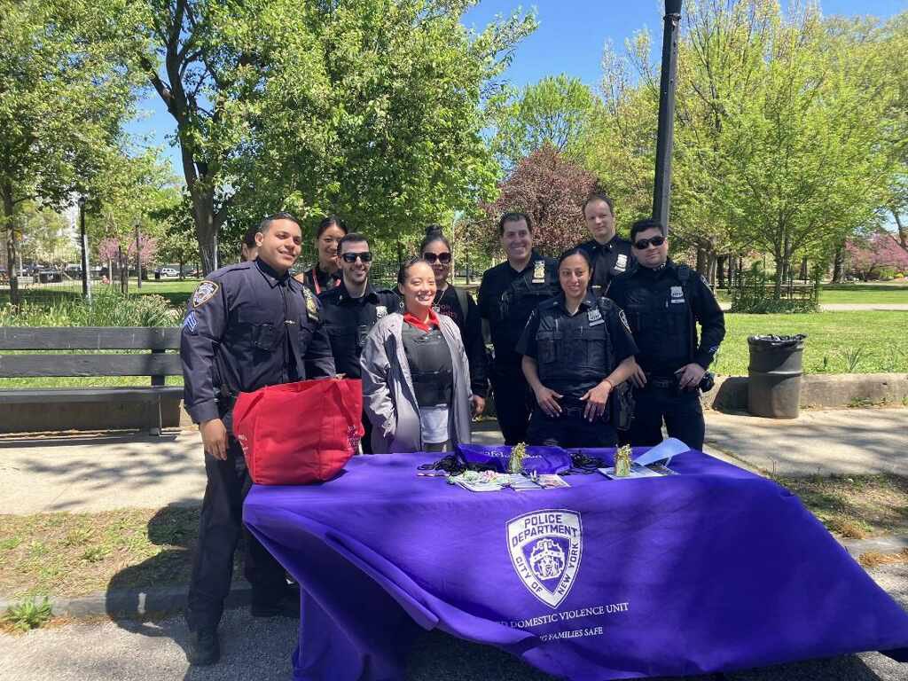 NYPDPSA1's tweet image. Our @NYPDDV officers partnered with @NYPD76Pct @NYPDCommAffairsPO Tirol for the annual @ASPCA event in @NYCParks Coffey Park @NYCHA Red Hook Houses. @NYPDHousing @NYPDPC @NYPD1stDep @NYPDnews @NYPDBklynSouth @NYPDHBBk