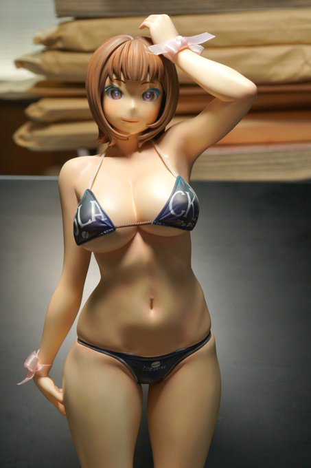 ぷりんフィギュア着彩の地獄の修正指定書が完成した。着彩手法は商業フィギュアでは変わってくるので色味表現は同じにはならないんだけど位置関係などはできるだけ同じにしたい所存だけど通るか不明。 