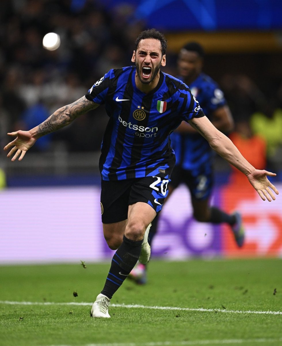 futebol_info's tweet photo. FIM DE JOGO | Inter de Milão 3x3 Barcelona
Agregado: 6x6

PRORROGAÇÃO NAS SEMIFINAIS DA CHAMPIONS LEAGUE!

📸 Inter de Milão | FC Barcelona
