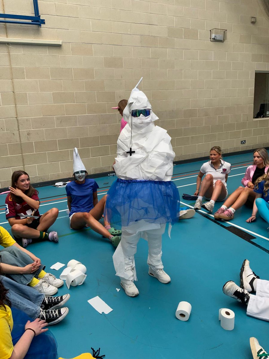 Down High School tweet media