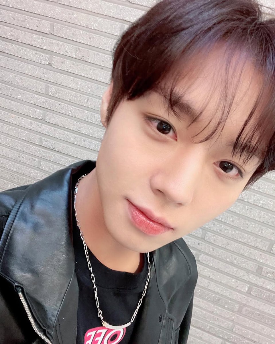 cookientopia's tweet image. ✭ 𝕠o𝐩si જ⁀➴ ✿ l𝕠o𝚔ing ④ c𝕠o𝚔ie's 𝐛𝕒𝚔ers

𝙽uestros bebés están en busca de unos bonitos 𓊆 #𝐣𝕚hoon &amp;amp; #𝚜ungwoon𓊇 para estar 𝕔ompletos y continuar sus acti𝐯idades como grupo. 𝚂e pide com𝐩romiso y actividad, 𝐫𝕥 para difundir! ❥| ͜͝🥏