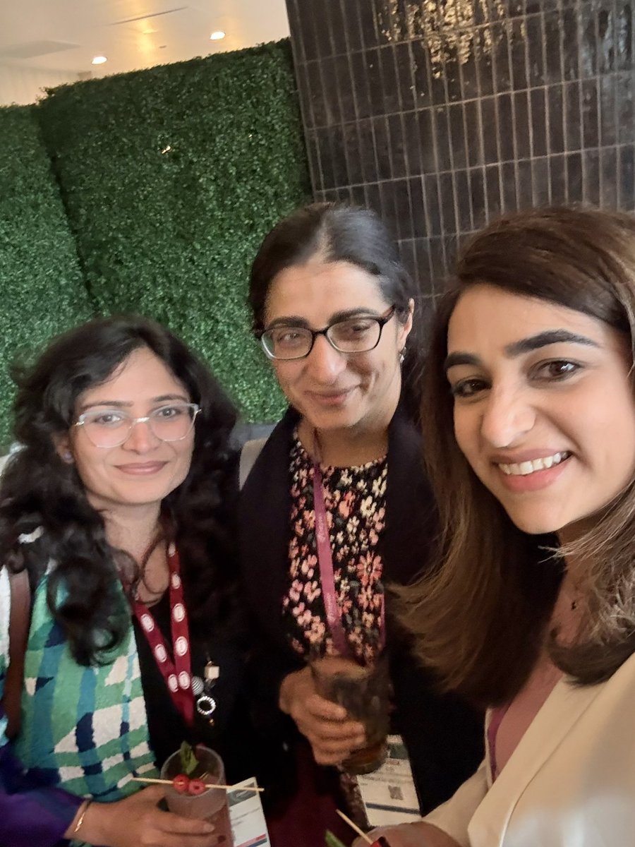 Aimen Farooq (@aimenkhanmd) on Twitter photo Blurry but I love it!! One of the most humble human beings I have had the pleasure to meet. Thank you for spending some time with us <a href="/ShahidaDin1/">DrShahidaDin</a> Blurry but I love it!! One of the most humble human beings I have had the pleasure to meet. Thank you for spending some time with us <a href="/ShahidaDin1/">DrShahidaDin</a>